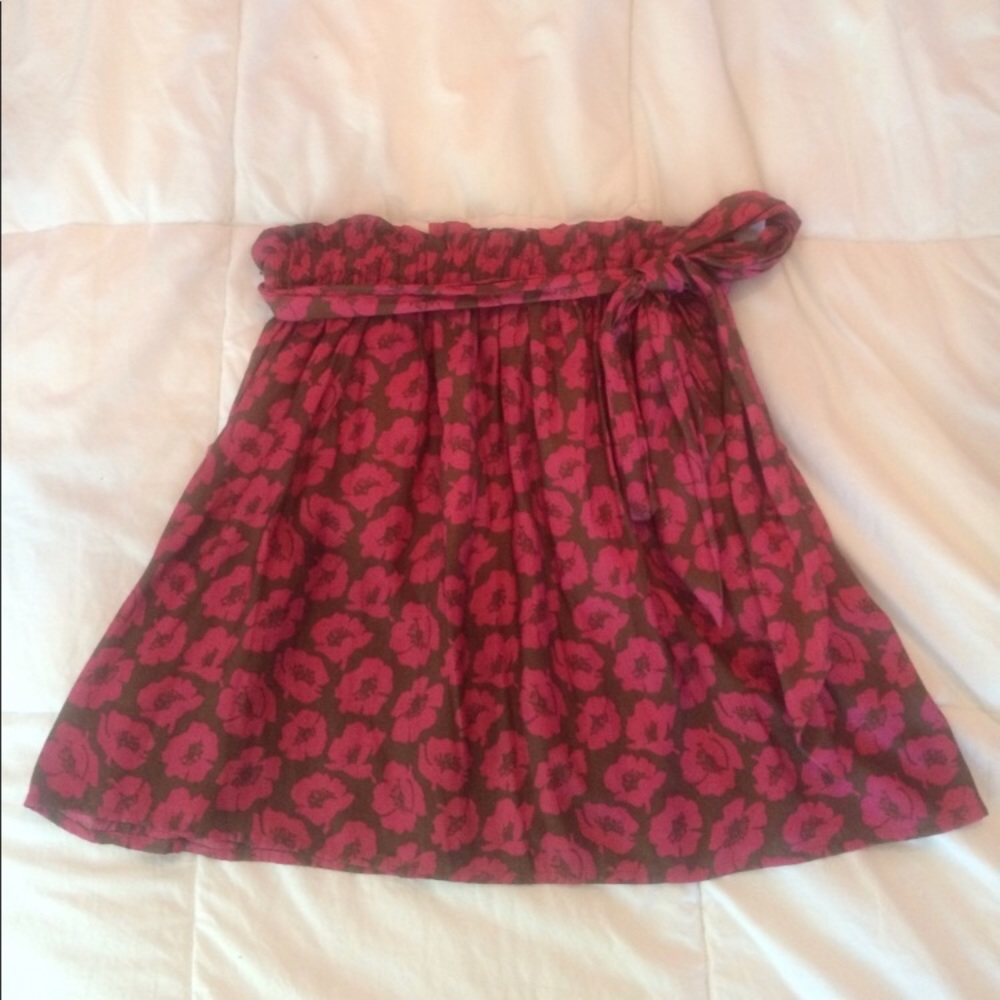 American Eagle Floral Skirt w/ Pockets